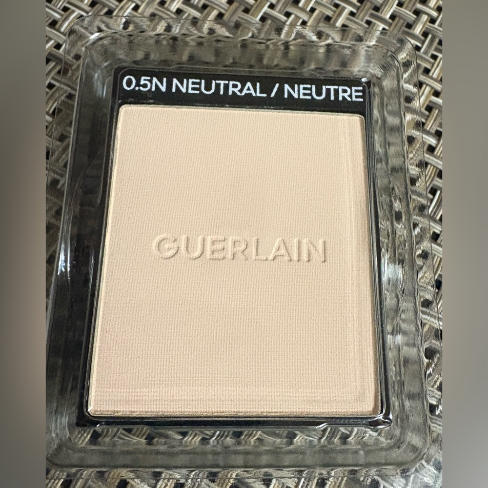 Guerlain PARURE GOLD SKIN CONTROL HIGH PERFECTION MATTE Compact -REFILL